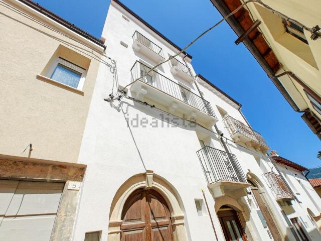 Casa in vendita a Unione dei comuni Terre dei Peligni, Raiano