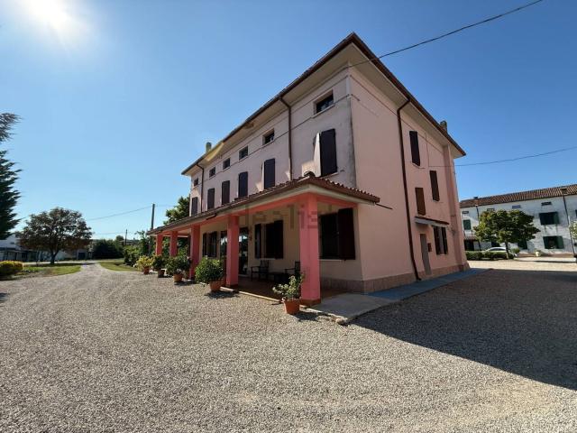 Casa in vendita a Poggio Rusco, Mantova