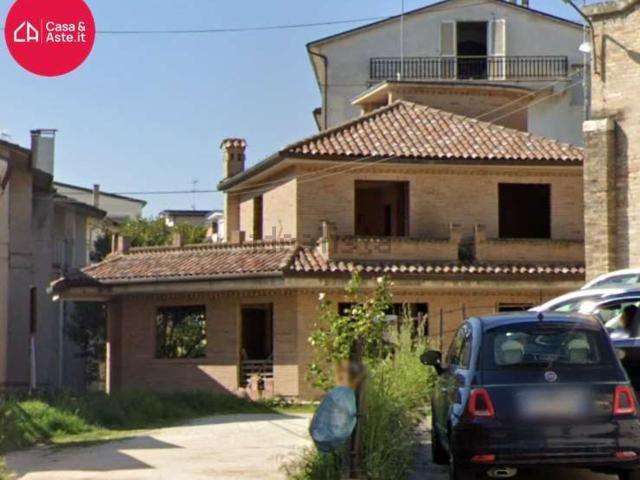 Casa in vendita a Marche, Fermo