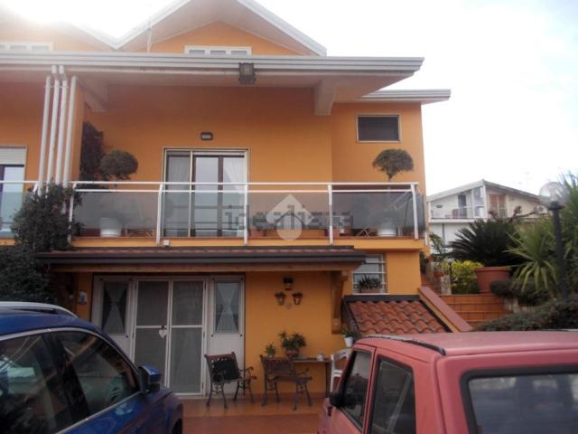 Casa in vendita a Calabria, Cosenza