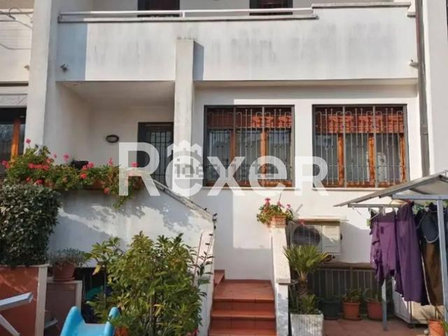 Casa in vendita a Marche, Pesaro E Urbino