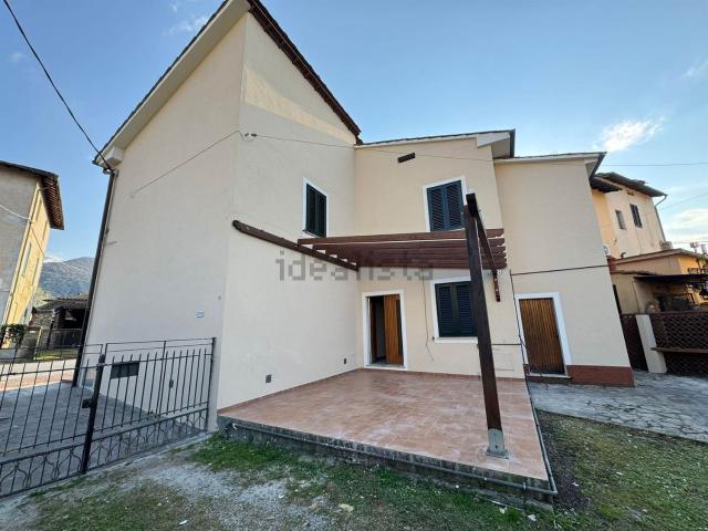 Casa in vendita a Bagni Di Lucca Ponte, Toscana