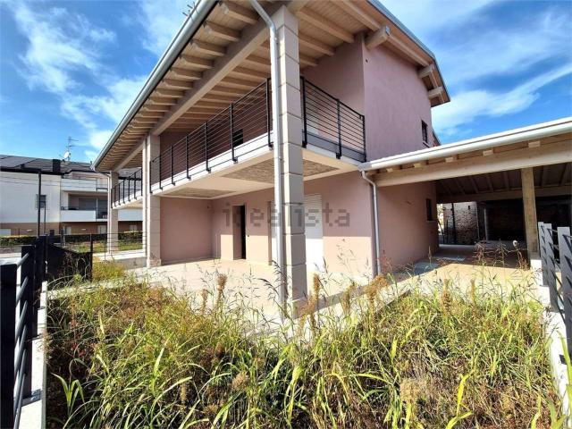 Casa in vendita a Casa nóe, Villafranca di Verona