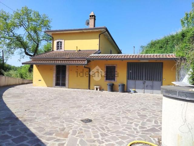 Casa in vendita a Santo Stefano Del Sole, Campania