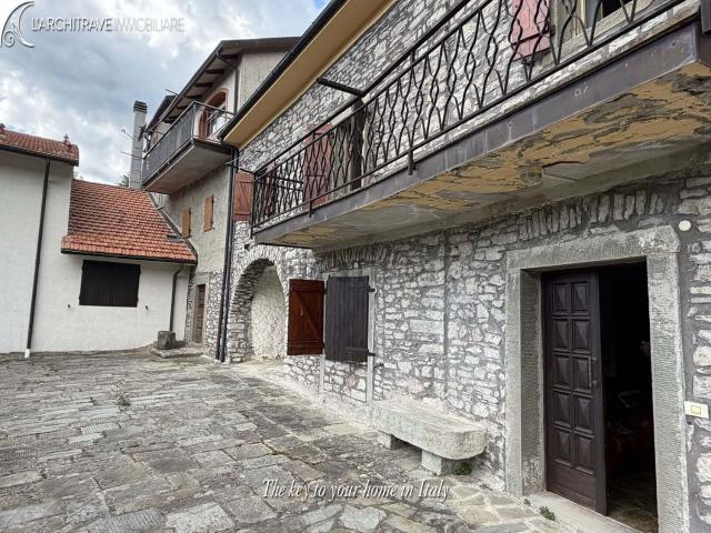 Casa in vendita a Unione di comuni Montana Lunigiana, Comano