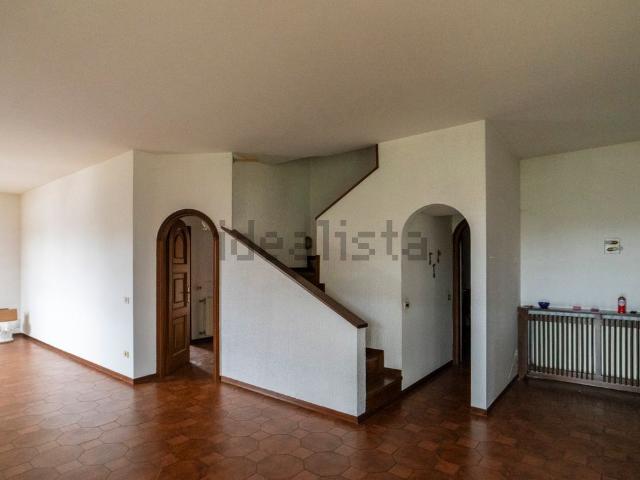 Casa in vendita a Magenta, Milano