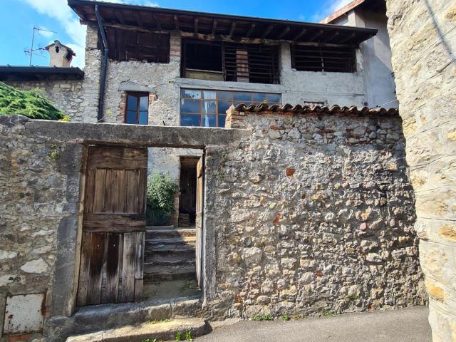 Casa in vendita a Albino, Lombardia