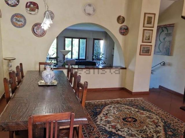 Casa in vendita a Montemurlo, Toscana