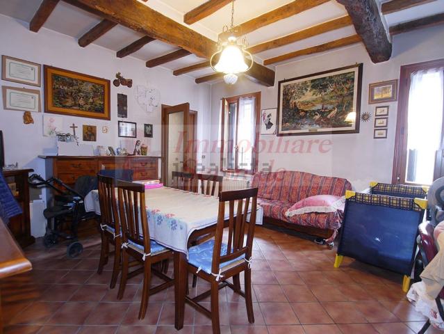Casa in vendita a Poggio Rusco, Lombardia