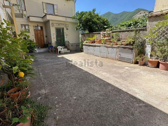 Casa in vendita a Pellezzano, Salerno