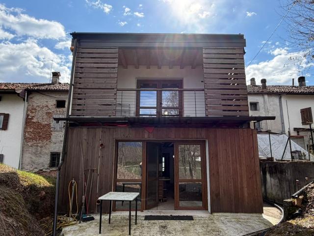 Casa in vendita a Feltre, Veneto