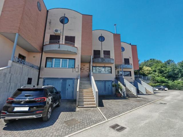 Casa in vendita a Ponticelli, Benevento