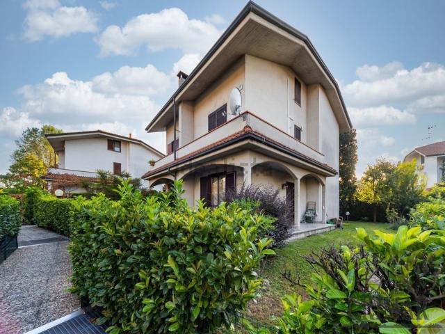 Casa in vendita a Taccona, Muggiò