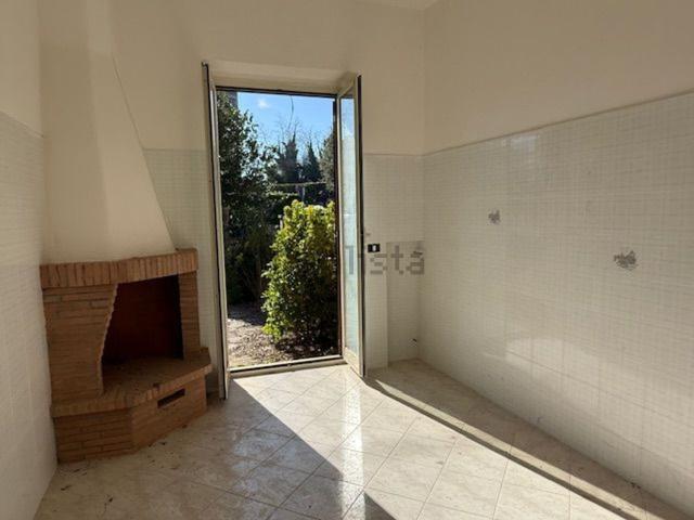 Casa in vendita a Capranica, Lazio