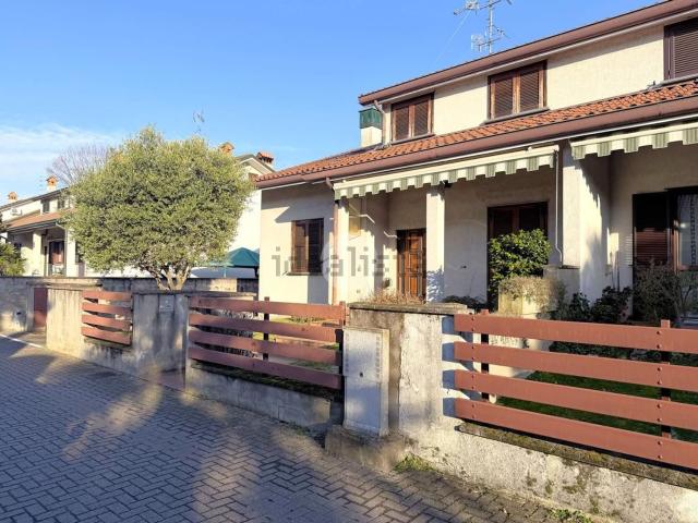 Casa in vendita a Santo Stefano Ticino, Lombardia
