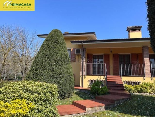 Casa in vendita a Pianura Reggiana, Re