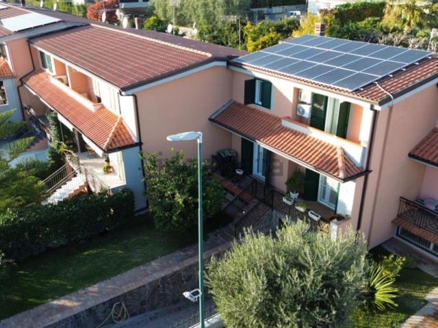 Casa in vendita a Giugliano In Campania, Campania