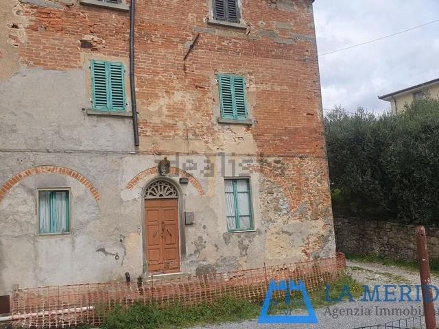 Casa in vendita a Lamporecchio, Toscana