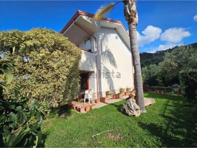 Casa in vendita a Longobardi, Cosenza