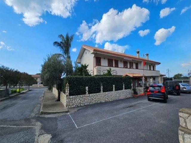 Casa in vendita a Calabria, Cosenza
