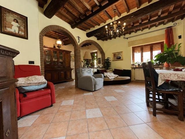 Casa in vendita a Zone, Capannori