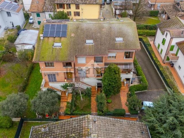 Casa in vendita a Terra di Mezzo, Re