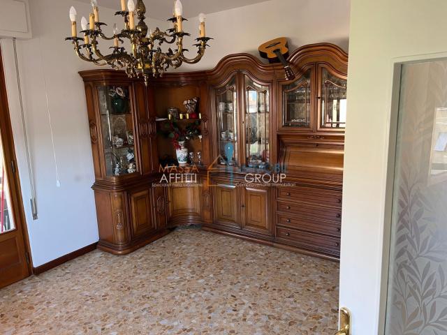 Casa in vendita a Marina Di Massa, Toscana