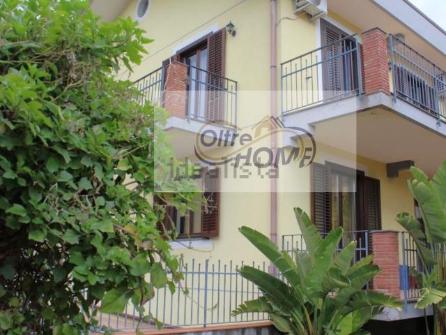Casa in vendita a Giarre, Sicilia