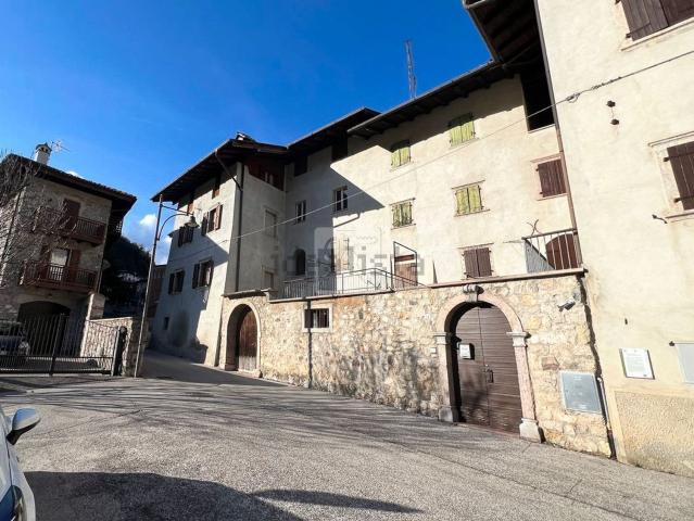 Casa in vendita a Comunità della Valle dei Laghi, Cavedine