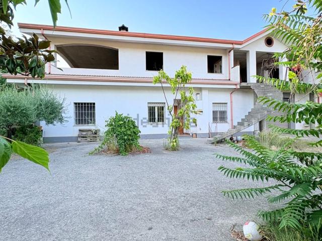 Casa in vendita a Saporito, Rende