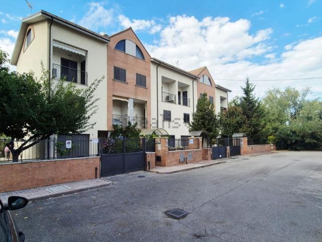 Casa in vendita a Roccamontepiano, Abruzzo