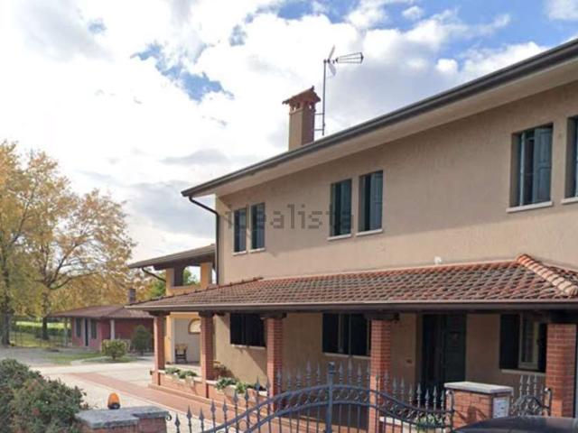 Casa in vendita a Fiume Veneto, Friuli-Venezia Giulia
