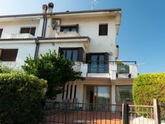 Casa in vendita a Calabria, Cosenza