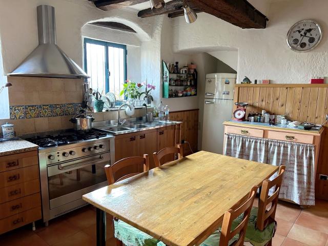 Casa in vendita a Valdilana, Piemonte