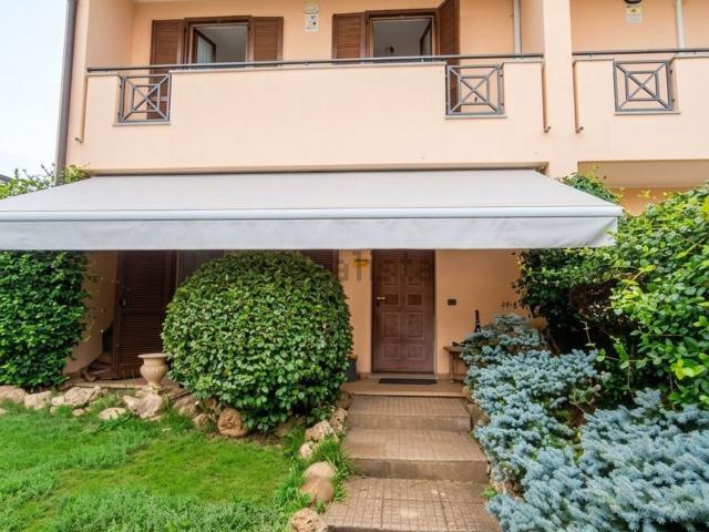 Casa in vendita a Santa Croce di Borgomanero, Borgomanero