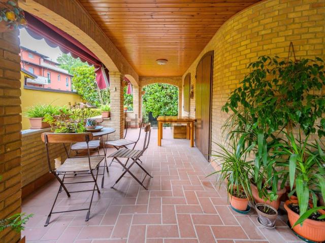 Casa in vendita a Modena, Punta