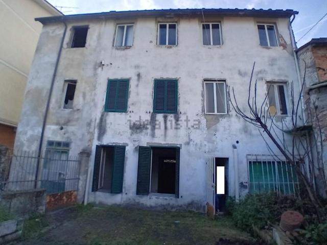 Casa in vendita a Chiesina Uzzanese, Chiesanuova