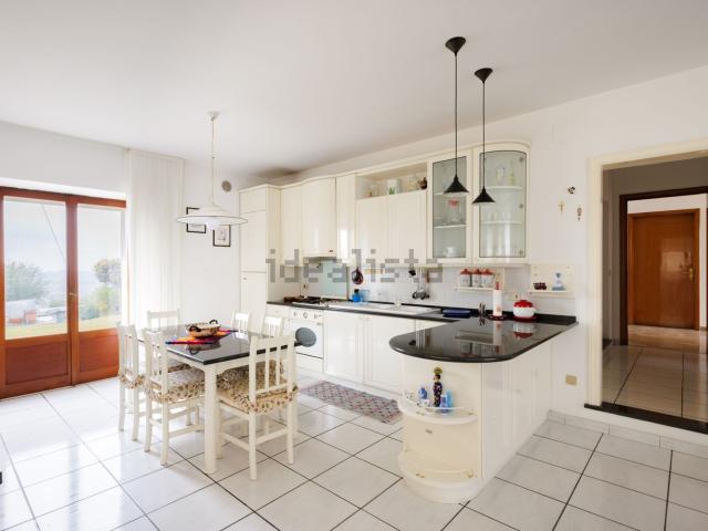 Casa in vendita a Marche, Fermo