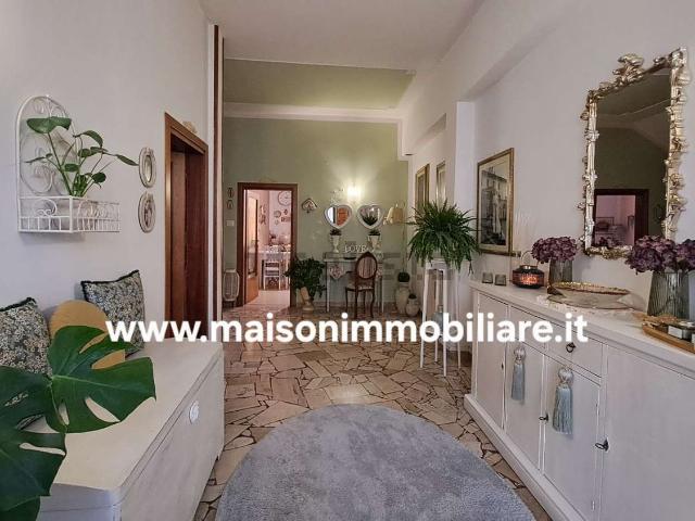 Casa in vendita a Grignano, Prato