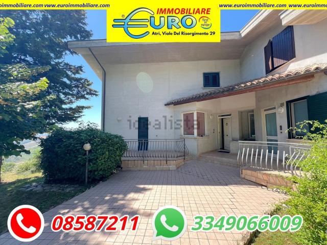 Casa in vendita a Atri, Abruzzo