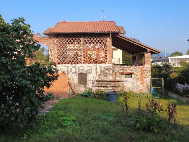 Casa in vendita a Mercurago, Arona