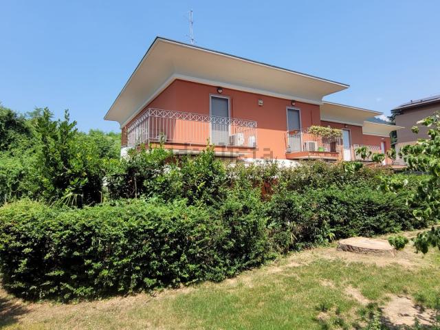 Casa in vendita a Alzano Lombardo, Lombardia
