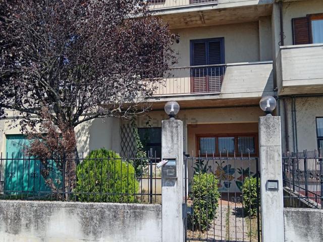 Casa in vendita a Marche, Macerata