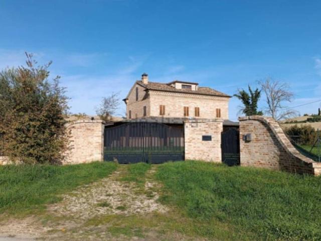Casa in vendita a Marche, Fermo