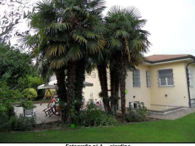 Casa in vendita a Monza, Rondò dei Pini