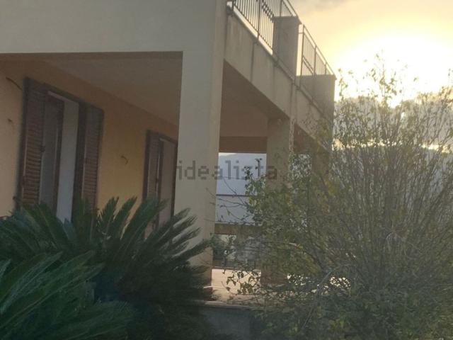 Casa in vendita a Carini, Sicilia