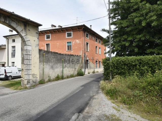 Casa in vendita a Bussolengo, Veneto