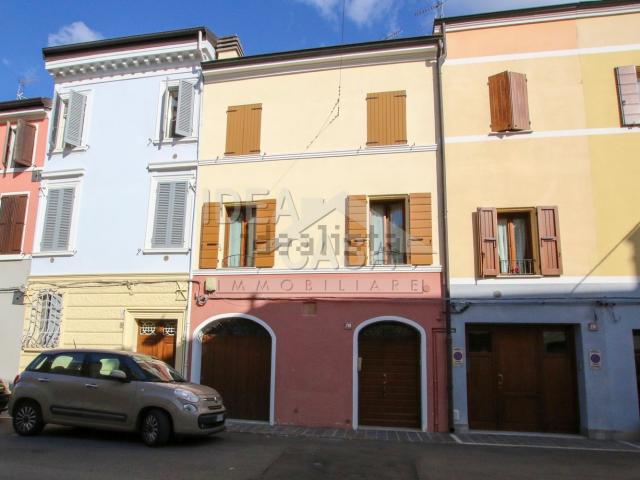 Casa in vendita a Unione Comuni Modenesi Area Nord, Mirandola