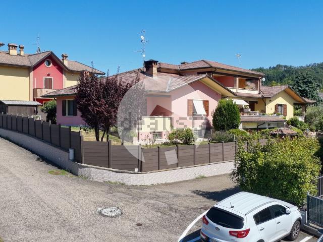Casa in vendita a Il Casino, Castelnovo ne' Monti