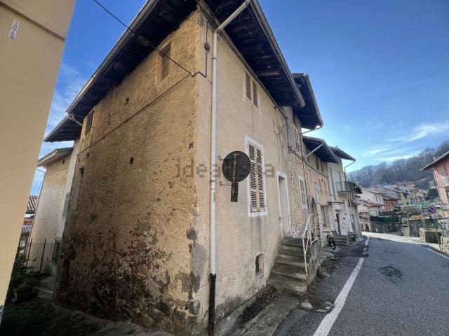 Casa in vendita a Valdilana, Piemonte